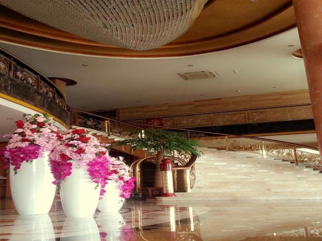 Star World Hotel Naypyidaw Exterior photo