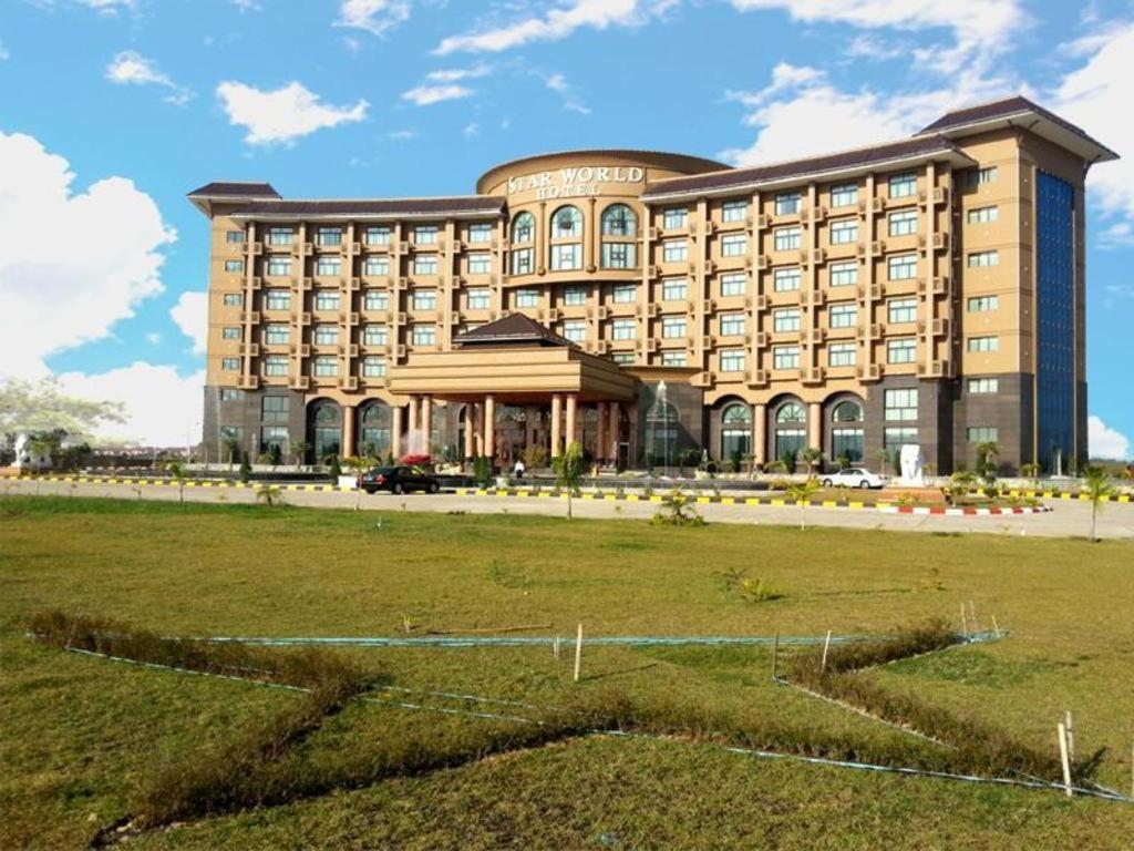 Star World Hotel Naypyidaw Exterior photo