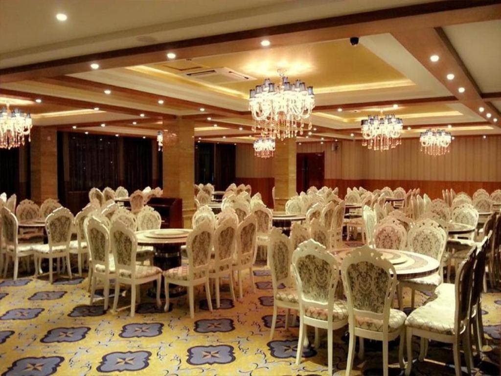 Star World Hotel Naypyidaw Exterior photo